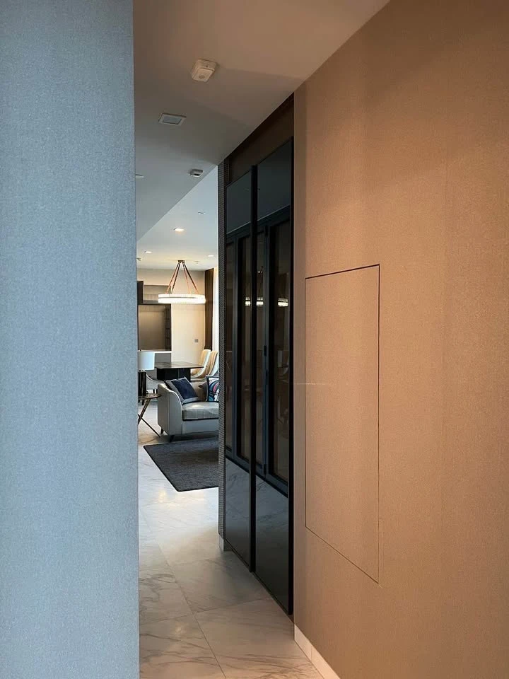 For sale or rent: The Monument Thonglor, 24th floor (highest zone for 2 bedrooms), north facing, open view, shady all day, don't miss it.