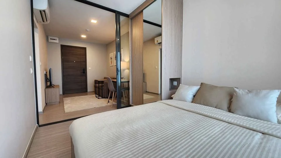 For rent or sale: The Privacy S 101, beautiful room, fully furnished, separated into sections. If interested, hurry and reserve now. Don't miss it.