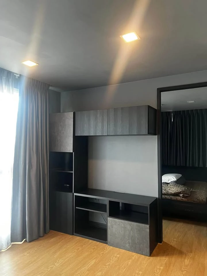 For sale or sale: The Light New York, fully furnished with built-in furniture and full electrical appliances. Move in now, don't hesitate.