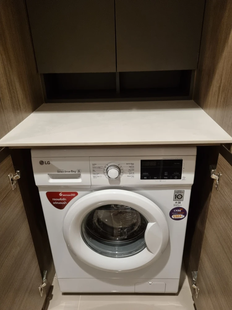 For sale or rent: The Line Phahonyothin-Pradipat. Spacious and comfortable room. Fully furnished with appliances. Ready to move in.