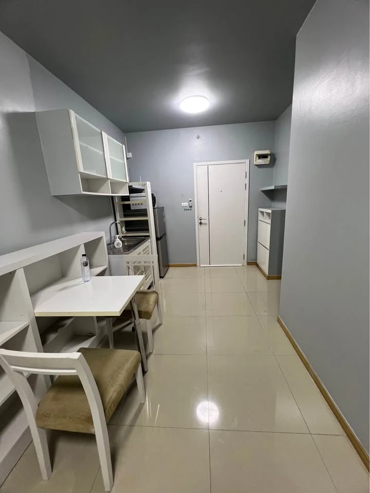 For sale or rent A Space Asoke-Ratchada, spacious room, comfortable and fully furnished, book now, don't miss it.