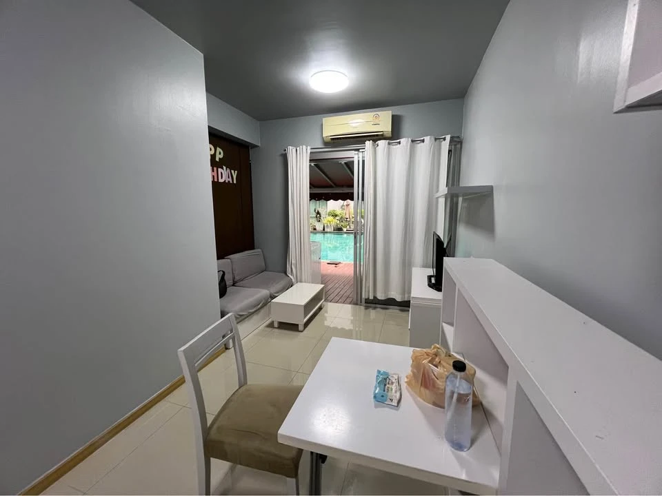 For sale or rent A Space Asoke-Ratchada, spacious room, comfortable and fully furnished, book now, don't miss it.