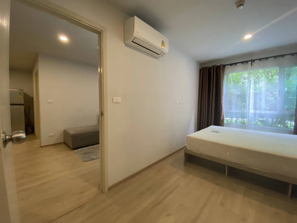For sale or rent: Elio Del Mall Phahonyothin 34. Features two digital door locks (front and back), garden and swimming pool access. Move in now, don't