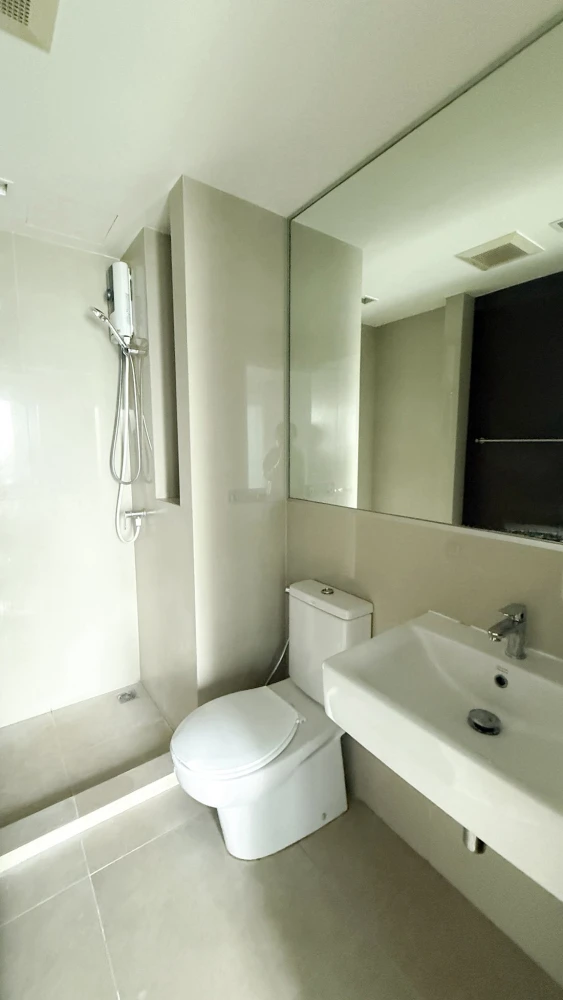 For sale, for rent, Chamber Chans Lat Phrao-Wang Hin, ready to move in, well separated, come and reserve now before you miss the opportunity.