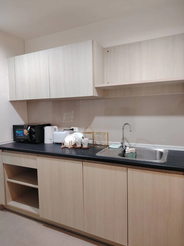 For sale, for rent, Aspire Sathorn-Taksin (Timber Zone), empty room, long balcony, swimming pool view, reserve quickly.