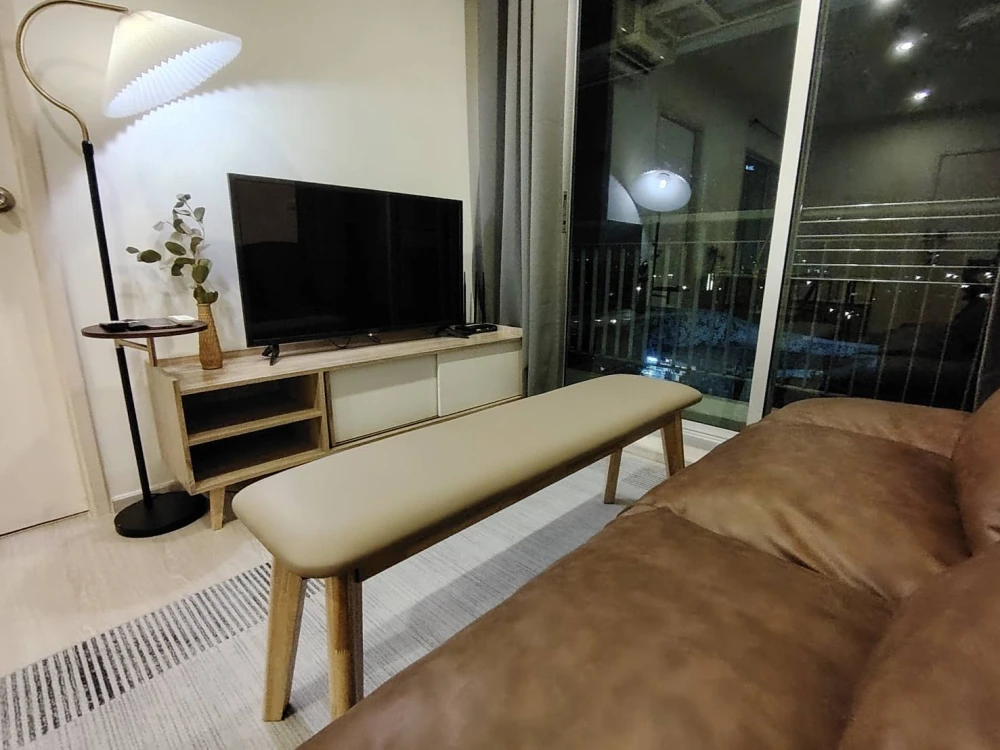 For sale, for rent, Aspire Sathorn-Taksin (Timber Zone), empty room, long balcony, swimming pool view, reserve quickly.