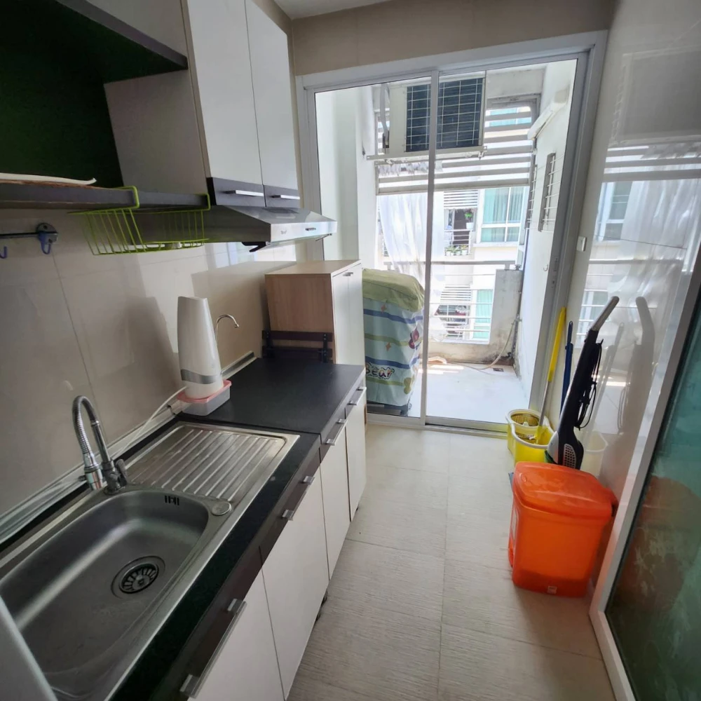 For sale, for rent!! Happy Condo Lat Phrao 101, 4th floor, Building D, nice room, fully furnished, ready to move in, hurry up and book now!!
