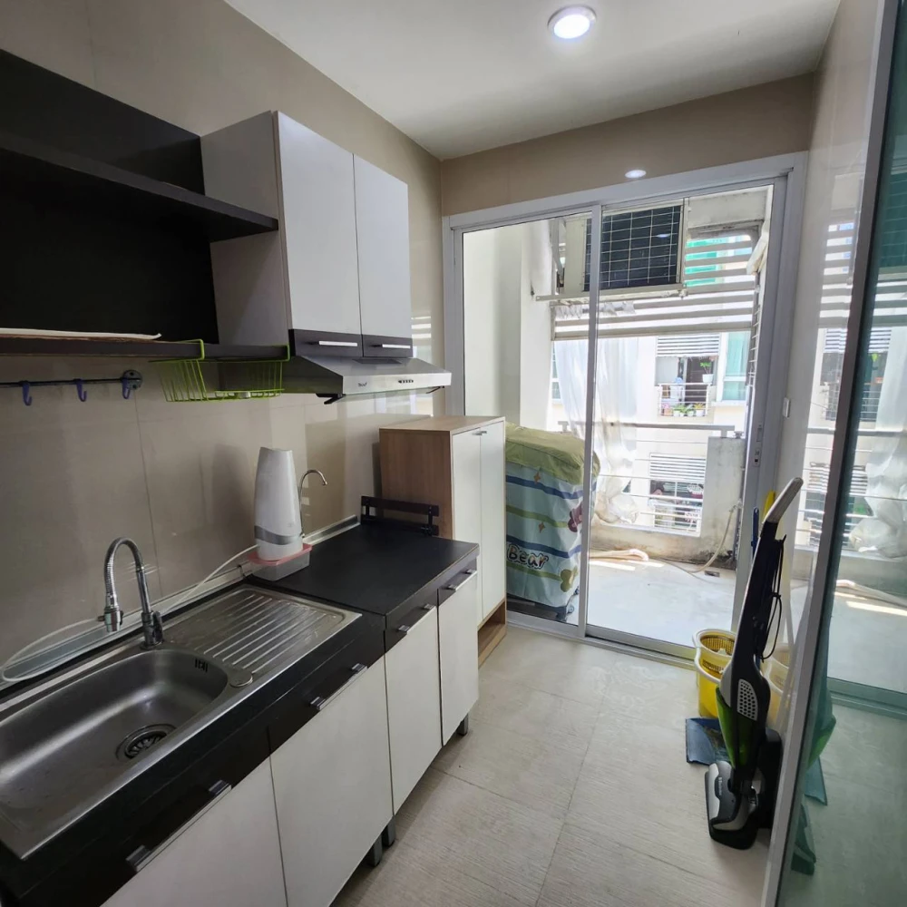 For sale, for rent!! Happy Condo Lat Phrao 101, 4th floor, Building D, nice room, fully furnished, ready to move in, hurry up and book now!!