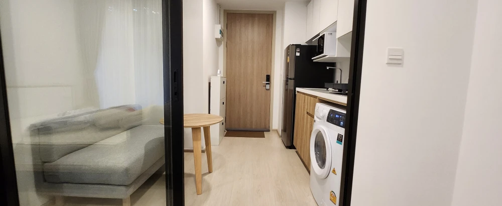 For rent or sale: Noble Ambience Sukhumvit 42, nice decorated room. Quiet atmosphere, good prices, can't miss it.