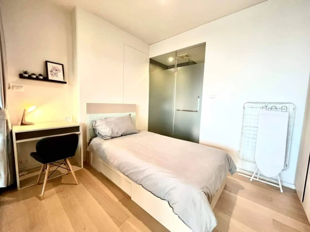 For sale or rent: Siamese Ratchakru. Excellent condition, clean, open and airy view, very wide panorama, quiet, little dust. Interested? Reserve now!