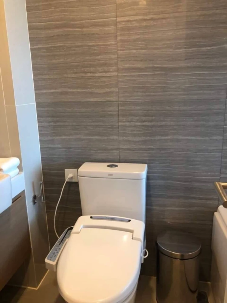 For sale, for rent, Knightsbridge The Ocean Sriracha, 16th floor, mountain view, complete electrical appliances, must book now.