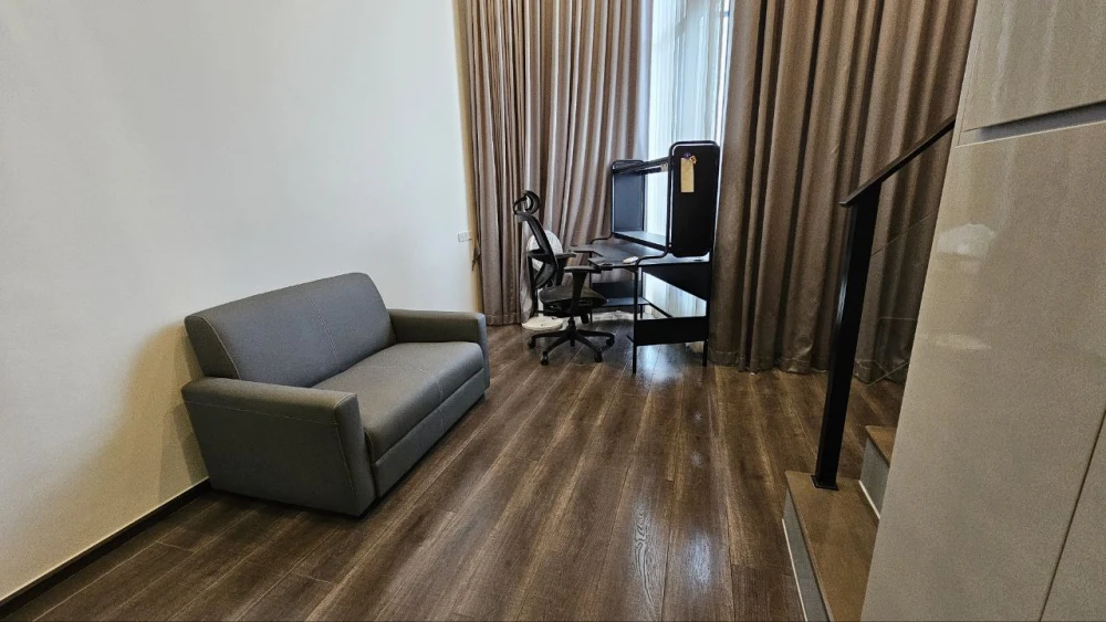 For sale or rent: Knightsbridge Space Ratchayothin. Fully furnished with appliances, ready to move in immediately.