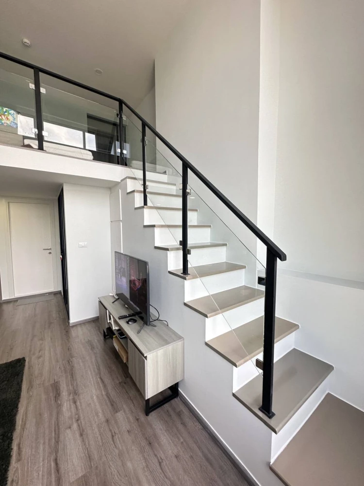 For sale or rent: Knightsbridge Kaset Society, duplex room, 4.2 meter high ceiling, fully furnished. Can't wait to reserve?