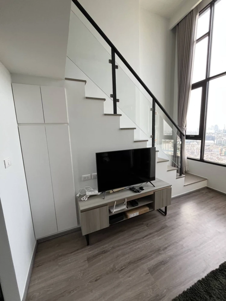 For sale or rent: Knightsbridge Kaset Society, duplex room, 4.2 meter high ceiling, fully furnished. Can't wait to reserve?