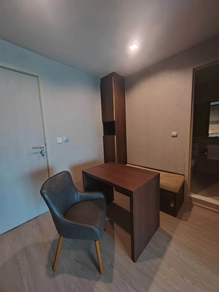 For sale or rent: Life Ladprao, Building B, 17th floor. Spacious and well-decorated unit. Don't just look, book now!