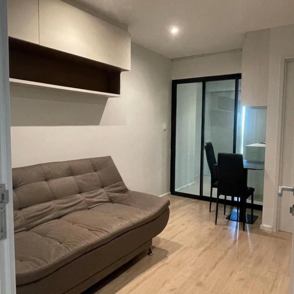 For sale, for rent, Icondo Seri Thai Green Space, every room has a door, swimming pool view, morning sun, don't miss it.