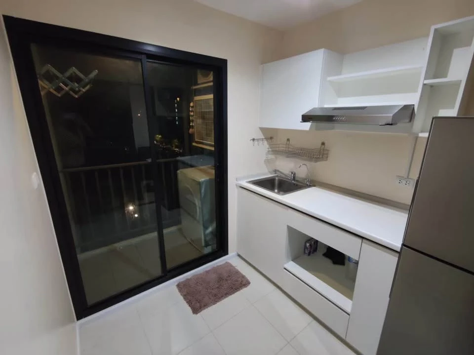 For sale, for rent, iCondo Seri Thai Green Space, spacious room, lots of space, complete with electrical appliances, move in now, don't hesitate.