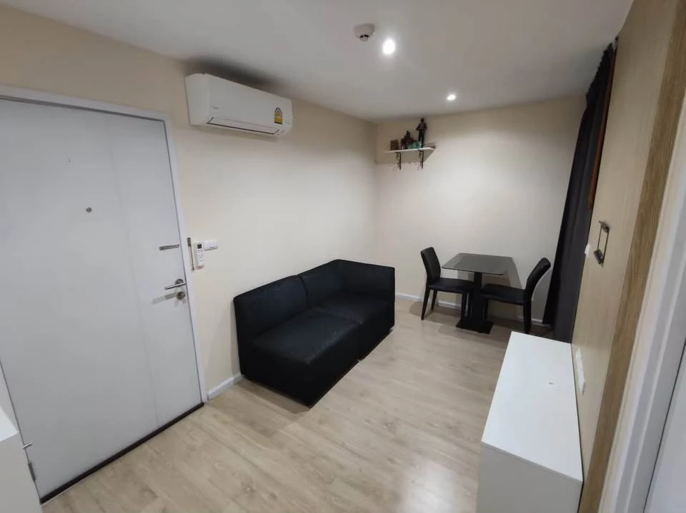 For sale, for rent, iCondo Seri Thai Green Space, spacious room, lots of space, complete with electrical appliances, move in now, don't hesitate.