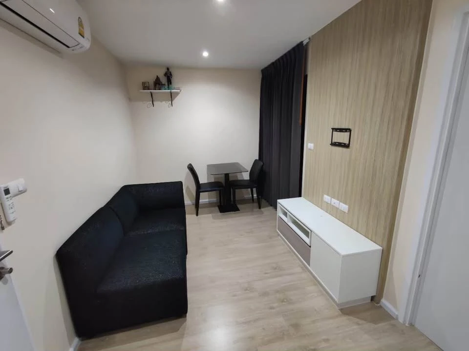 For sale, for rent, iCondo Seri Thai Green Space, spacious room, lots of space, complete with electrical appliances, move in now, don't hesitate.