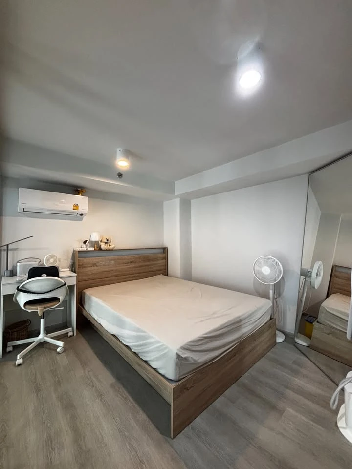 For rent or sale: Ideo Charan 70 - Riverview, room with furniture + electrical appliances, high floor, city view + beautiful river, urgent