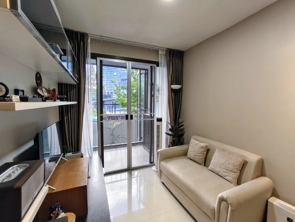 For sale, for rent, Ideo Ladprao 17, fully furnished, private and quiet, very worth booking.
