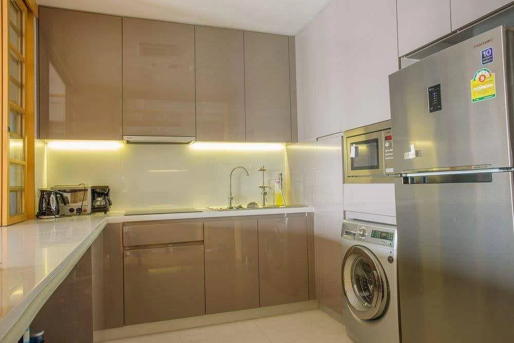 For sale or rent: Hyde Sukhumvit 13,beautiful room, looks good,very stylish, fully decorated with built-ins, high floor, very spacious, don't miss it.