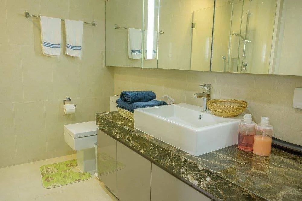 For sale or rent: Hyde Sukhumvit 13,beautiful room, looks good,very stylish, fully decorated with built-ins, high floor, very spacious, don't miss it.