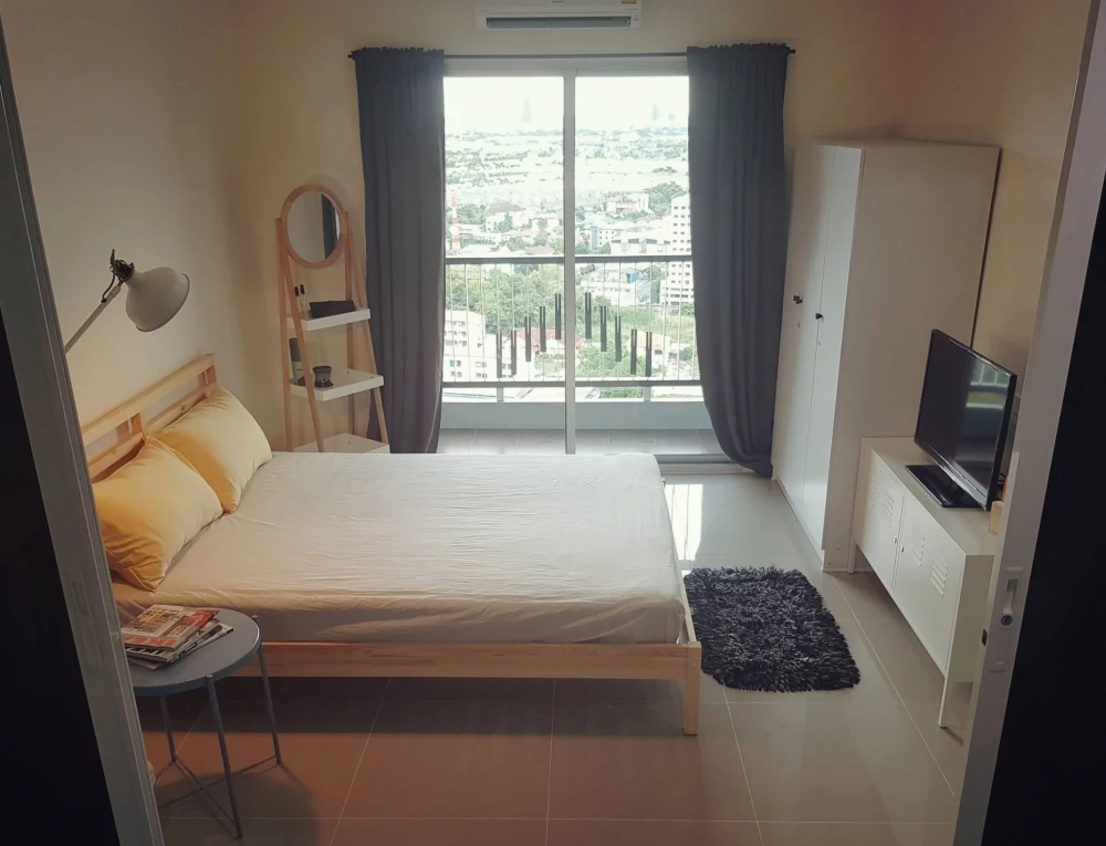 For sale or rent: Assakarn Place Srinakarin Condo, 22nd floor. Stunning view with no large buildings obstructing the view. Fully furnished. Book now! images