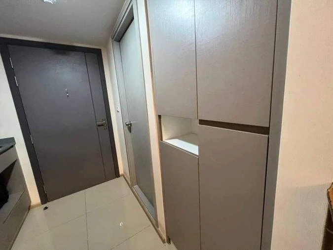 For sale or rent: Ideo New Rama 9 condo, ready to move in, fully furnished, amazing price. Book now, don't wait!
