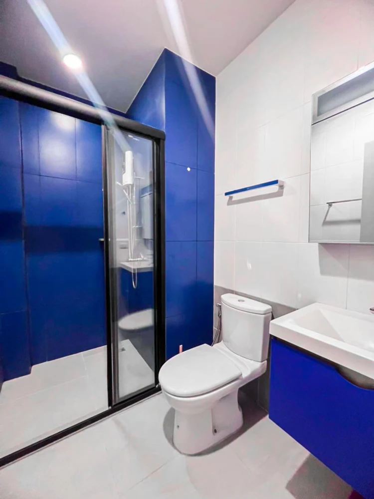 For sale or rent: XT Ekkamai condo, fully furnished with built-in furniture, ready to move in. Comfortable and well-proportioned. Book now!