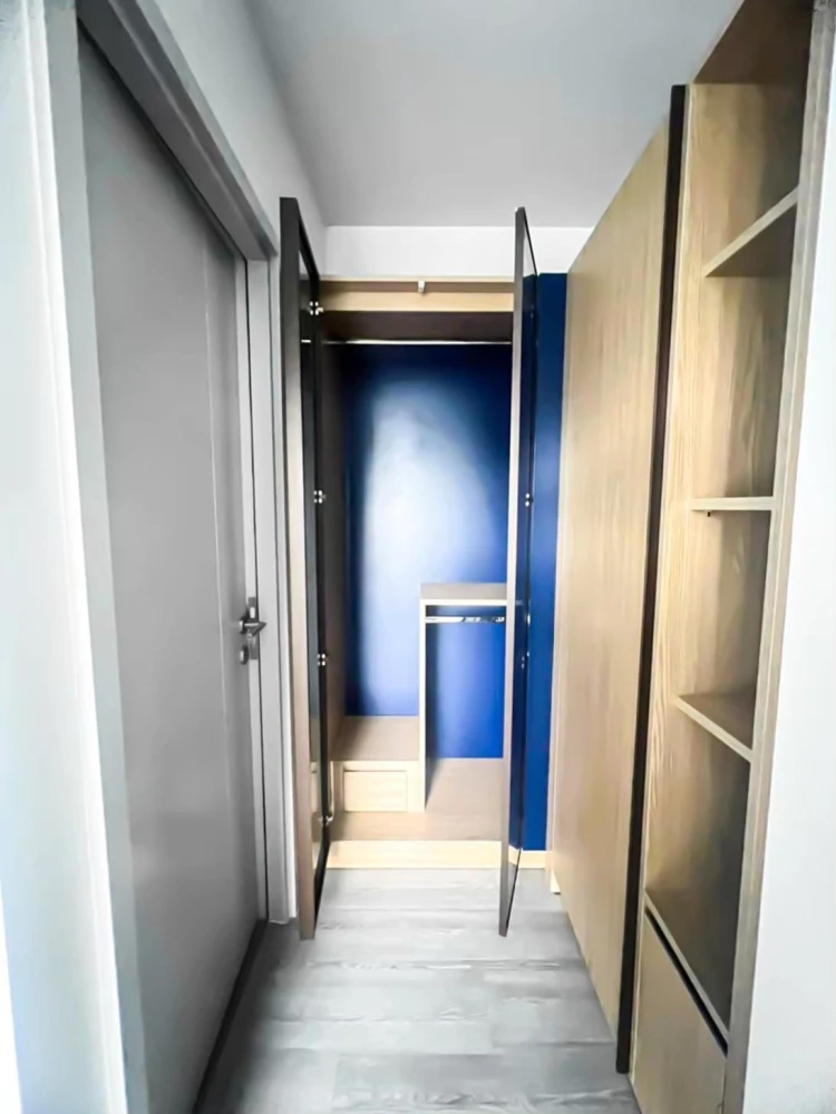 For sale or rent: XT Ekkamai condo, fully furnished with built-in furniture, ready to move in. Comfortable and well-proportioned. Book now!