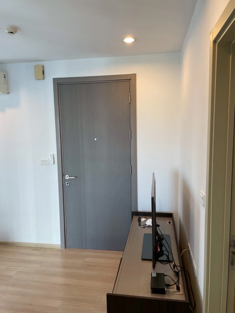 Condo for sale, The Base Rama 9 - Ramkhamhaeng, corner room, beautiful views on both sides, near the train, hurry up, don't miss it!!