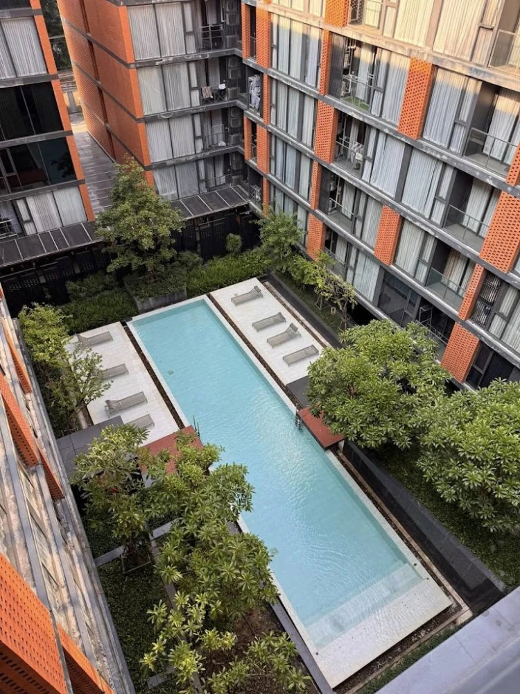 Urgent sale/rent Quintara Treehaus Sukhumvit 42, spacious room, usable area, great price, reserve now.
