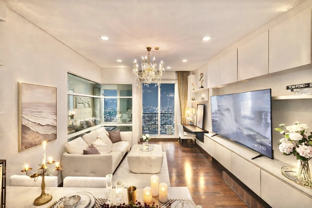 Urgently for rent or sale, Ivy Thonglor Condo, nice room, complete with furniture and electrical appliances. Hurry and reserve now. Don't miss out.