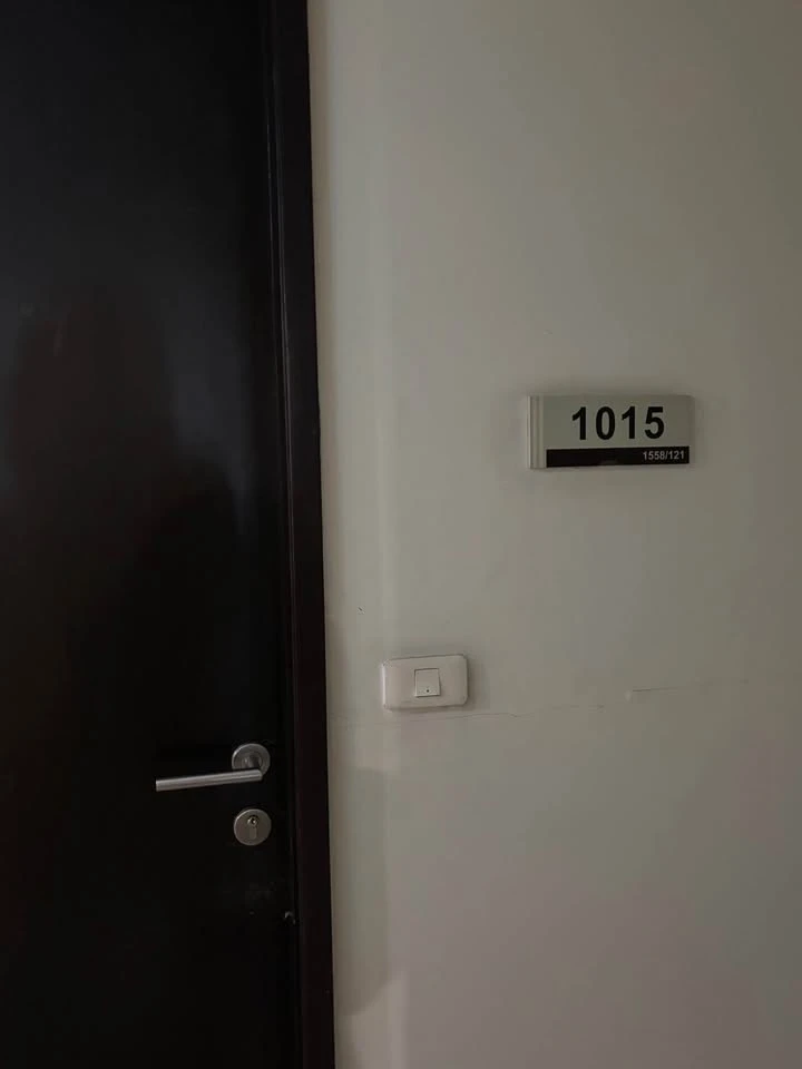 For sale: Diamond Sukhumvit, 10th floor, corner unit, very quiet and private, lots of usable space, don't miss out!