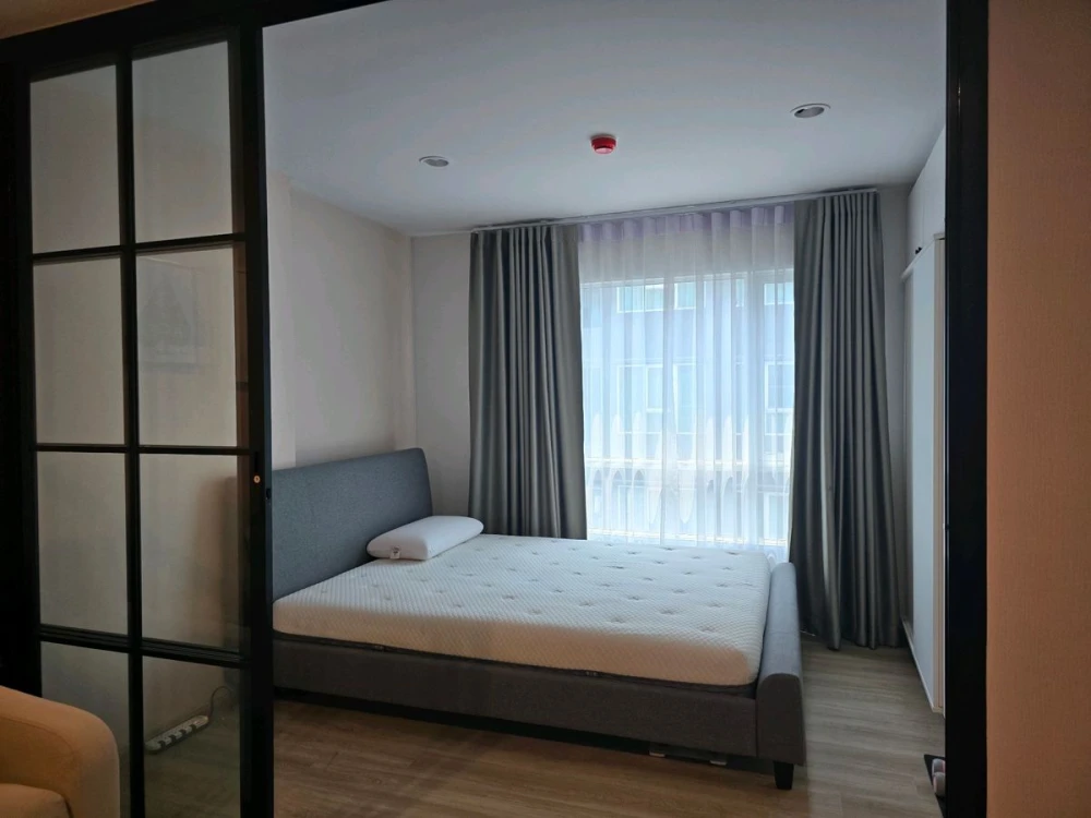 For sale: Rye Condominium, Talat Phlue, 5th floor. Beautifully decorated unit. Interested in owning one? Reserve yours now!