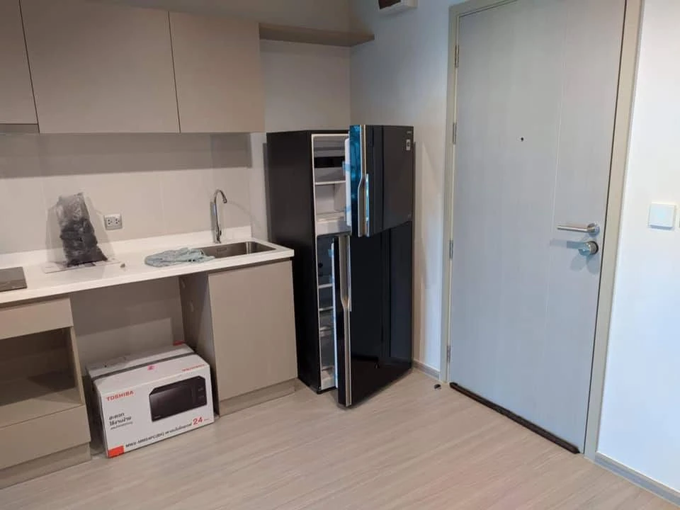 For sale: Life Ladprao, Building B, 14th floor, north view, central side, built-in furniture, very beautiful and livable.