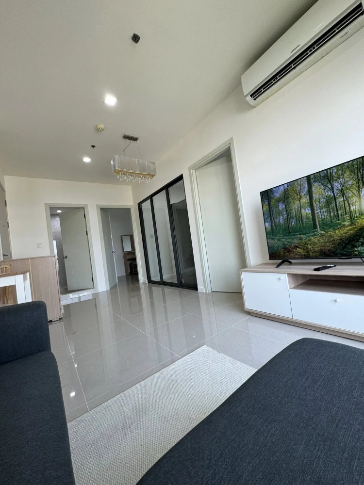 For sale or rent: Life Sukhumvit 48, 4th floor, spacious room, comfortable, not cramped, well-proportioned, reserve now before it's gone.