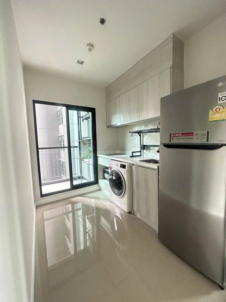 For sale or rent: Life Sukhumvit 48, 4th floor, spacious room, comfortable, not cramped, well-proportioned, reserve now before it's gone.