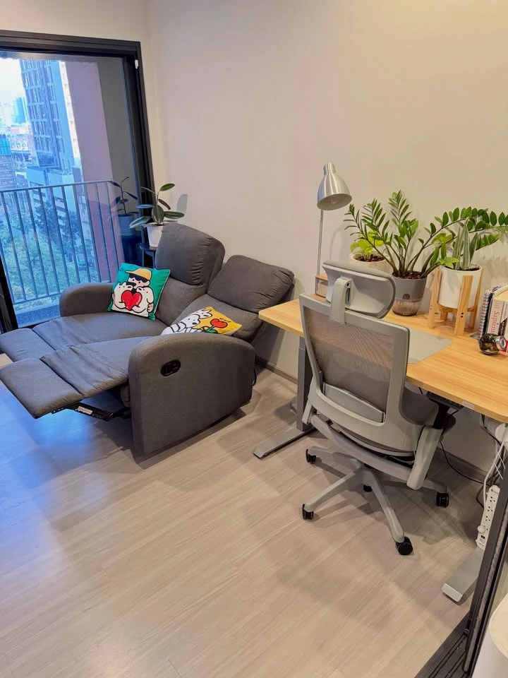For sale: Life Asoke Hype, 10th floor, beautiful room, fully furnished, book now, don't miss out, hurry!