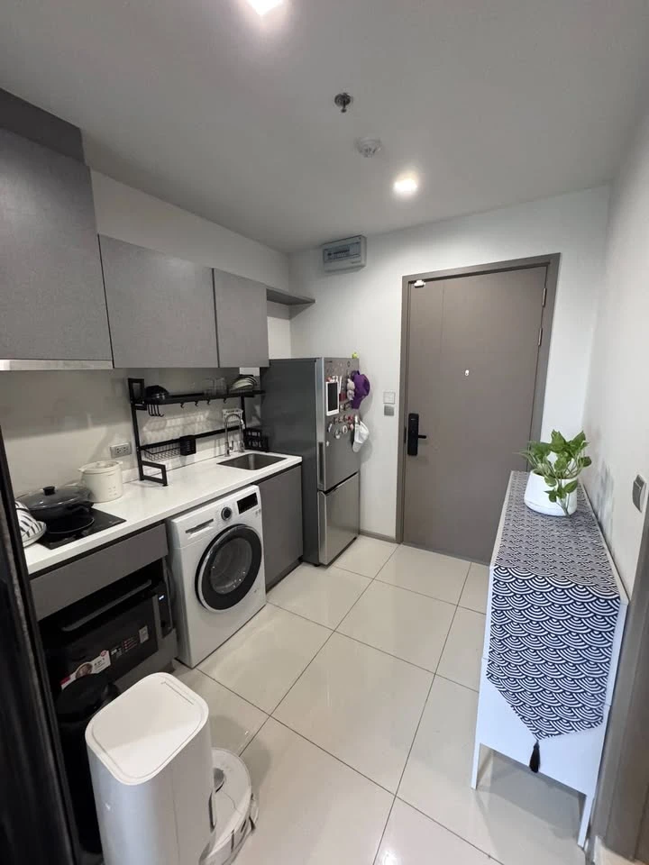 For sale: Life Asoke Hype, 10th floor, beautiful room, fully furnished, book now, don't miss out, hurry!