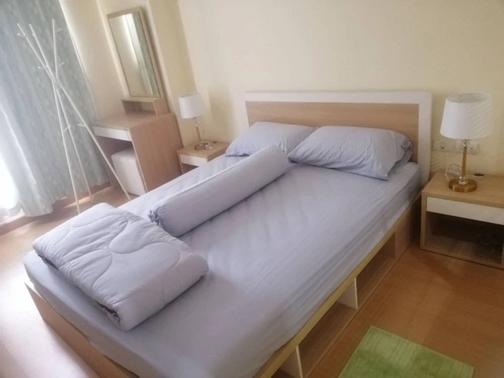 For sale: Life @ Ratchada-Huai Khwang, plenty of usable space, comfortable living, not cramped, complete electrical appliances, interested in booking