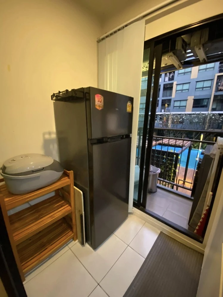 For sale: I Condo Green Space Sukhumvit 77, corner room, next to fire escape, swimming pool view, hurry and reserve before you miss out.