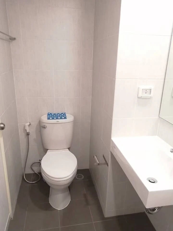 For sale: Icondo Green Space Sukhumvit 77, room with morning sun, no sun in the afternoon, complete with furniture and appliances. Must reserve like t