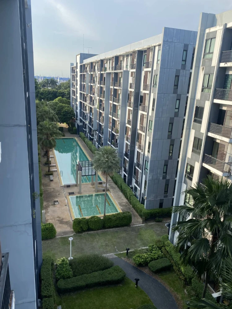 Selling icons for sanitary ware, 2 floors, high, good looking The view is open, not blocking, good direction, the room is not hot, the wind passes comfortably slowly