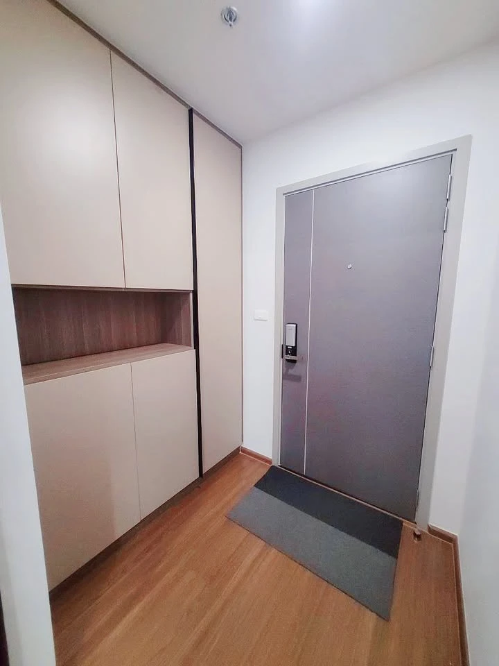 For sale Ideo Phahon-Chatuchak, 2 bedrooms, 23rd floor, good corner, privacy. Hurry and reserve yours now.