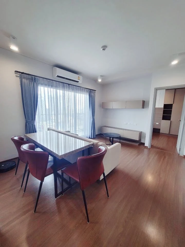For sale Ideo Phahon-Chatuchak, 2 bedrooms, 23rd floor, good corner, privacy. Hurry and reserve yours now.