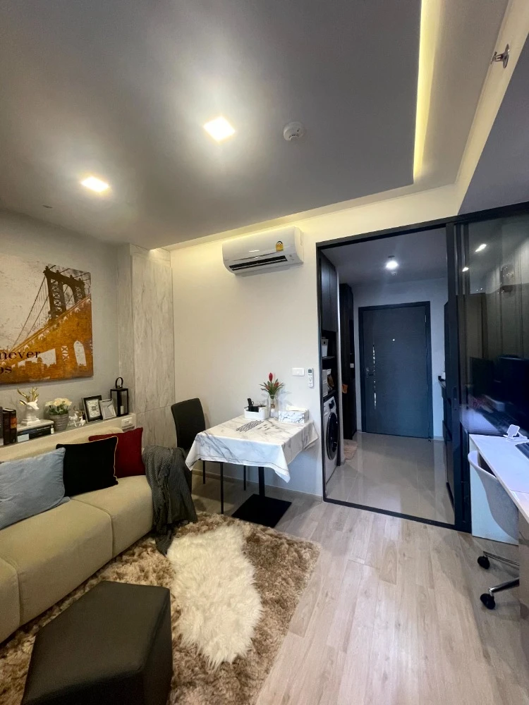 For sale: Ideo Ratchada - Sutthisan, 10th floor, nice room, comes with complete furniture and electrical appliances. Reserve now.