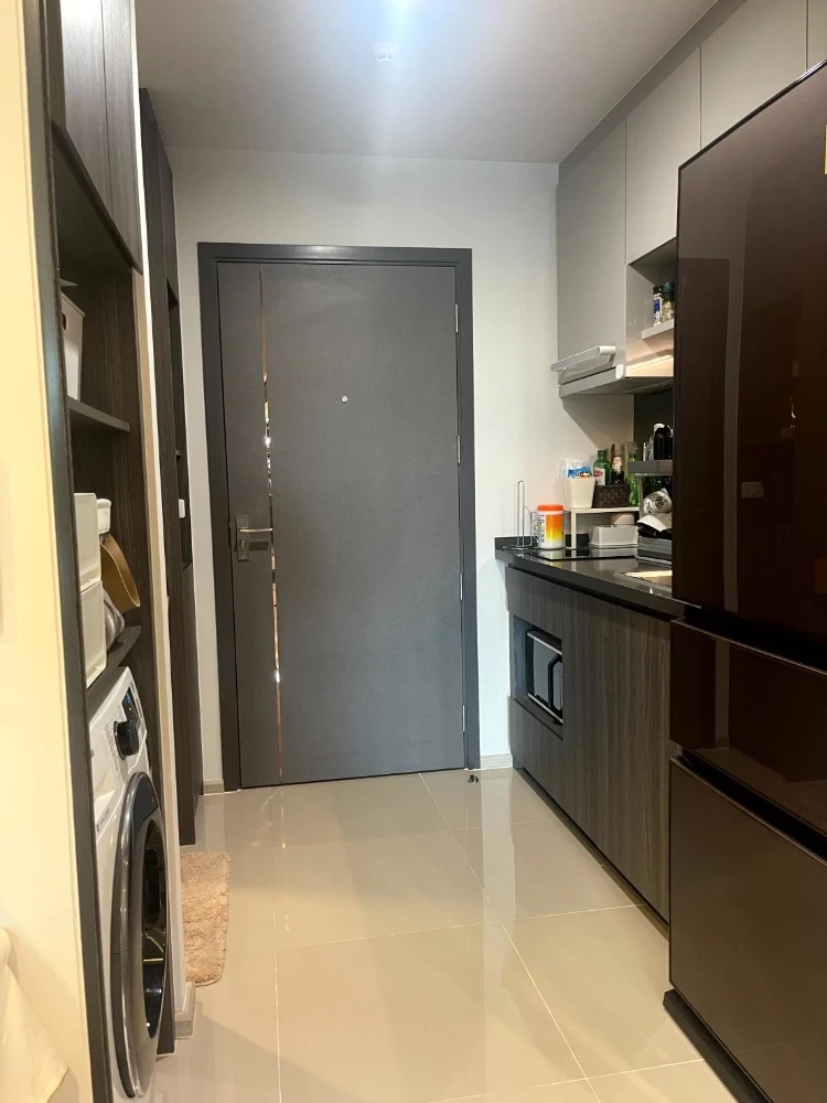 For sale: Ideo Ratchada - Sutthisan, 10th floor, nice room, comes with complete furniture and electrical appliances. Reserve now.