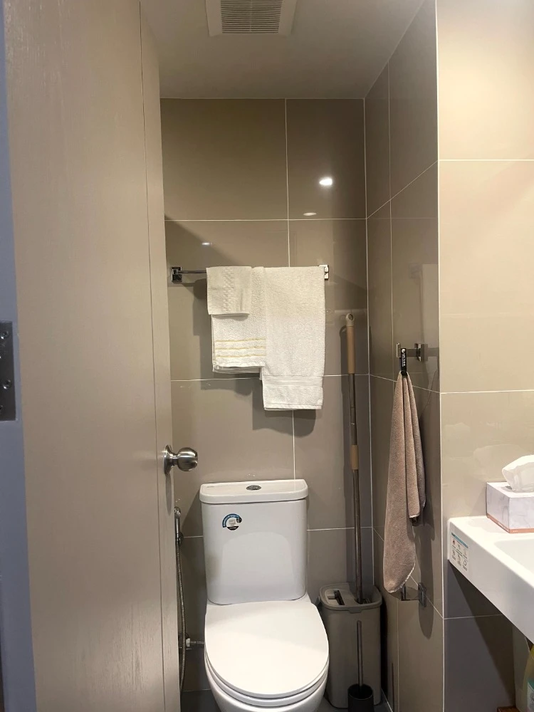 For sale: Ideo Ratchada - Sutthisan, 10th floor, nice room, comes with complete furniture and electrical appliances. Reserve now.